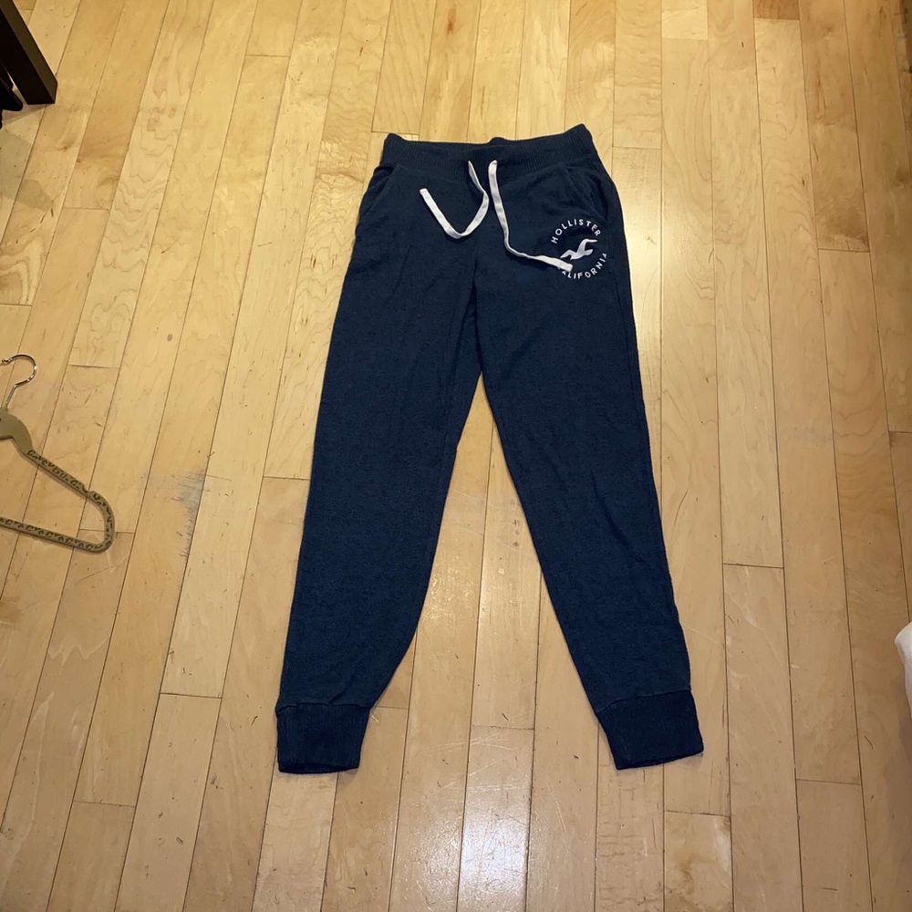 Hollister pants
